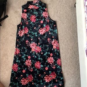 Velvet sleeveless dress